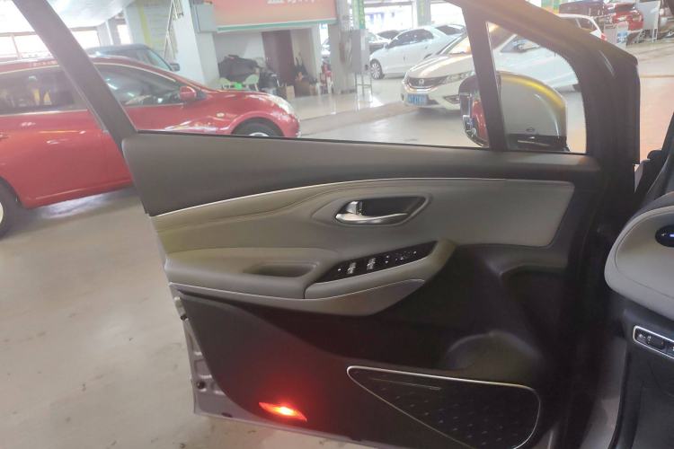 Used AION LX 2022 Plus 80 Smart Premium Edition Interior 7