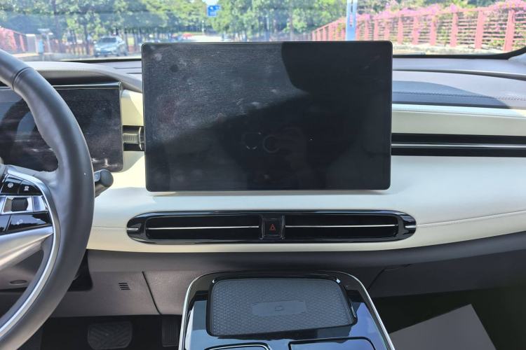 Used AION LX 2022 Plus 80D Flagship Edition Interior 8