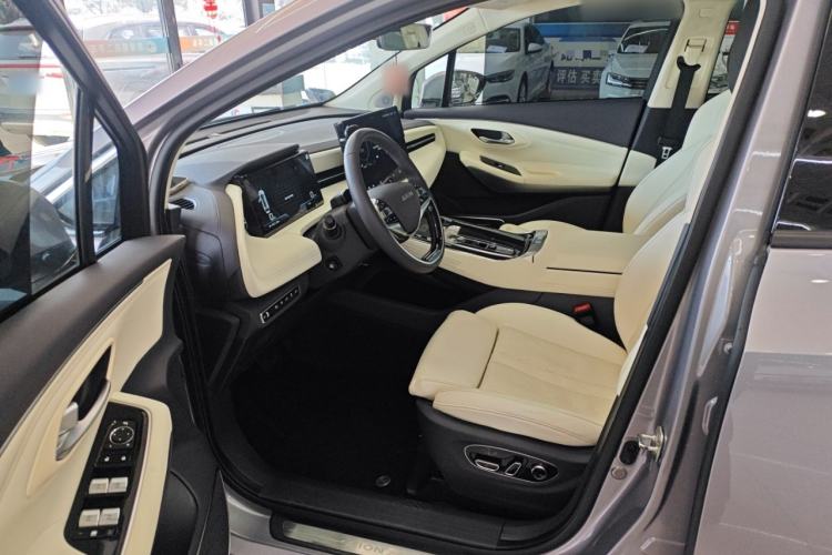Used AION LX 2022 Plus 80 Smart Premium Edition Left Front Seat
