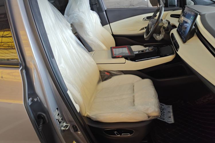Used AION LX 2022 Plus 80D Flagship Edition Right Front Seat
