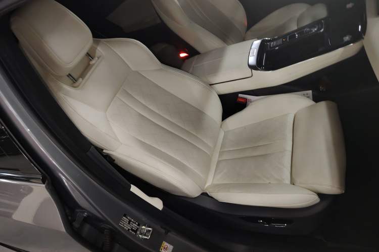 Used AION LX 2022 Plus 80D Flagship Edition Right Front Seat