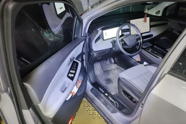 Used AION LX 2022 Plus 80 Smart Premium Edition Driver Seat