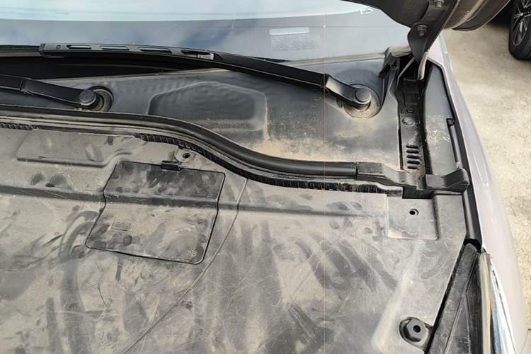 Used AION LX 2022 Plus 80D Flagship Edition Engine Bay Left