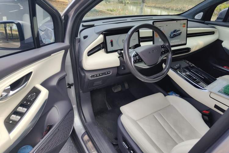 Used AION LX 2022 Plus 80D Flagship Edition Interior 3