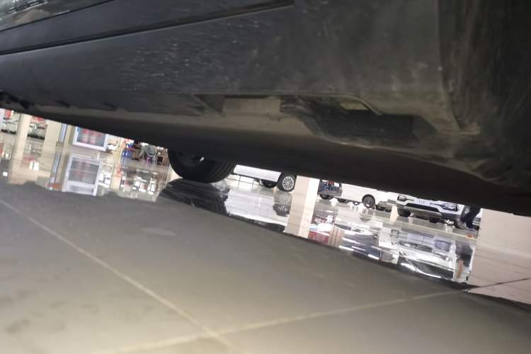 Used AION LX 2022 Plus 80 Smart Premium Edition Right Side Sill