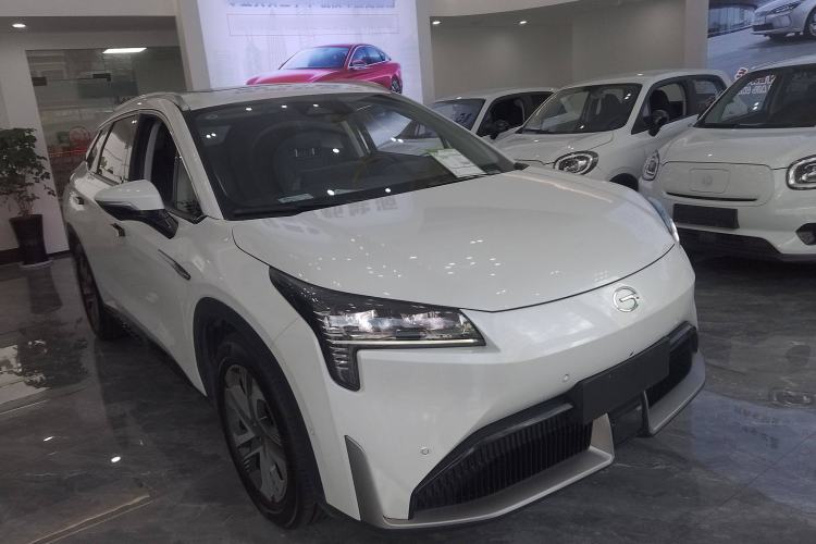 Used AION LX 2022 Plus 80 Smart Premium Edition Front Right 45 Deg