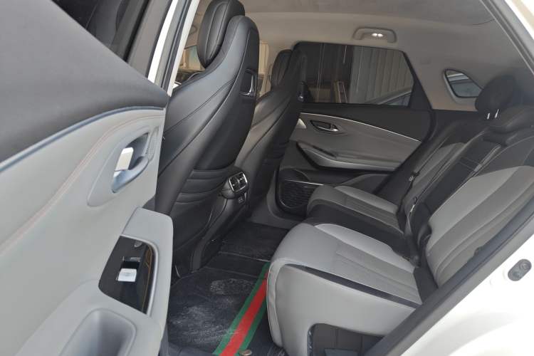 Used AION LX 2022 Plus 80 Smart Premium Edition Interior 4