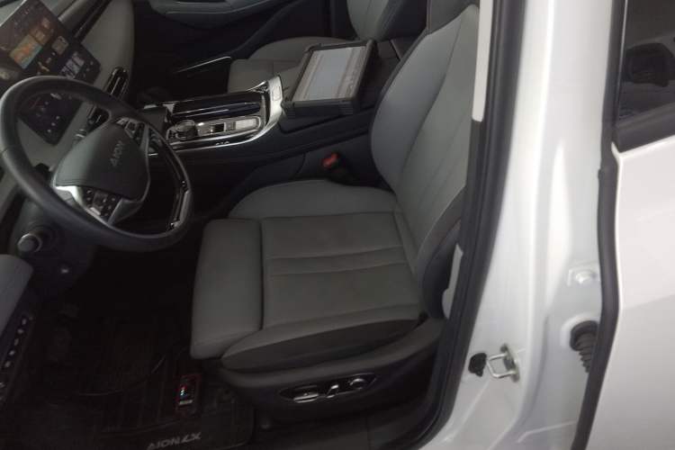 Used AION LX 2022 Plus 80 Smart Premium Edition Left Front Seat