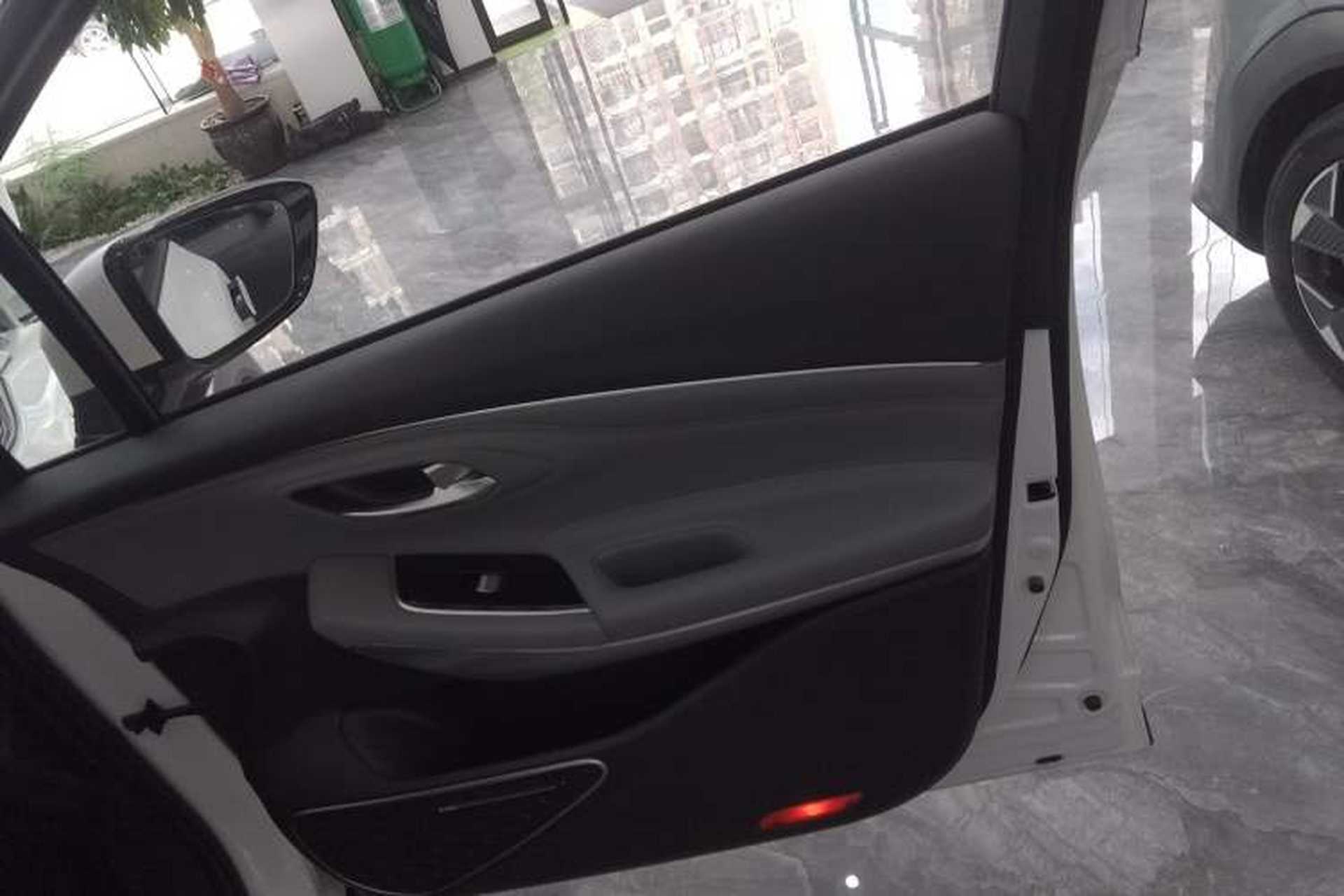Used AION LX 2022 Plus 80 Smart Premium Edition Right Front Door Interior