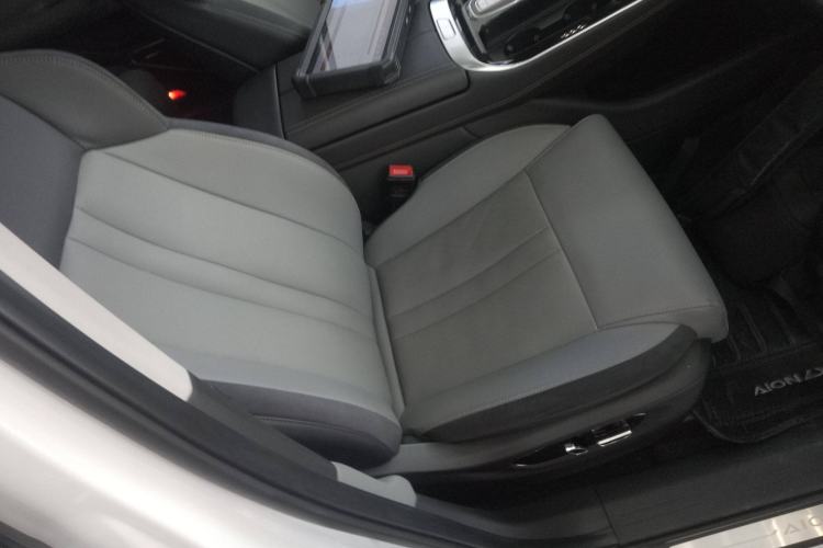 Used AION LX 2022 Plus 80 Smart Premium Edition Right Front Seat