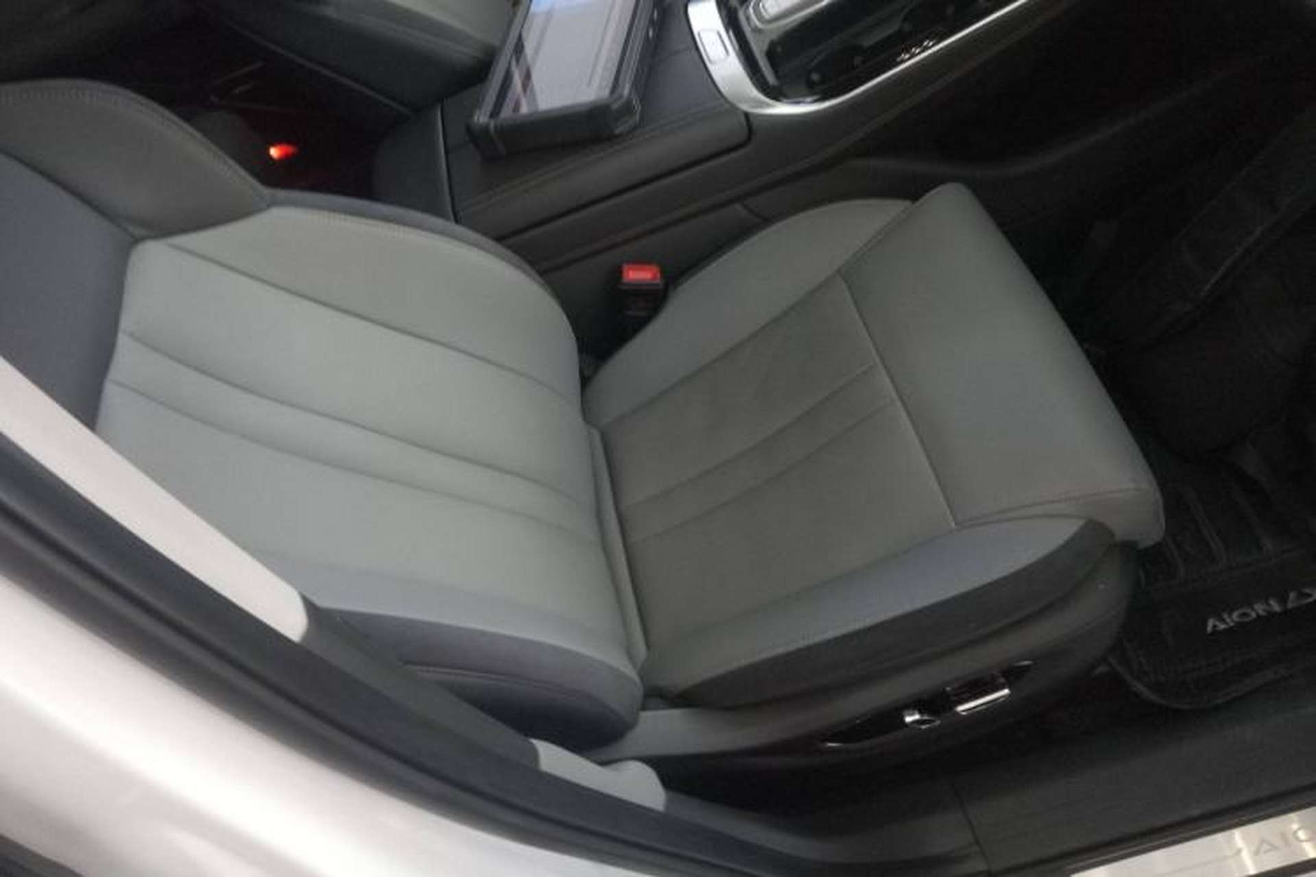 Used AION LX 2022 Plus 80 Smart Premium Edition Right Front Seat