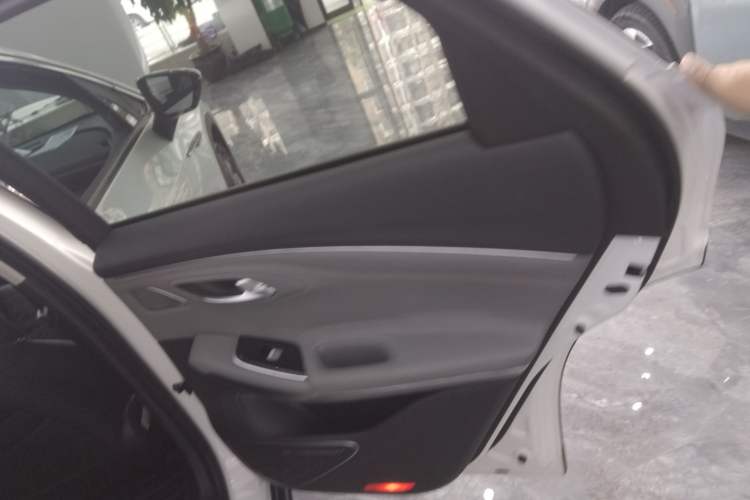 Used AION LX 2022 Plus 80 Smart Premium Edition Right Rear Door Interior