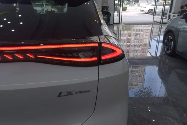 Used AION LX 2022 Plus 80 Smart Premium Edition Right Rear Taillight