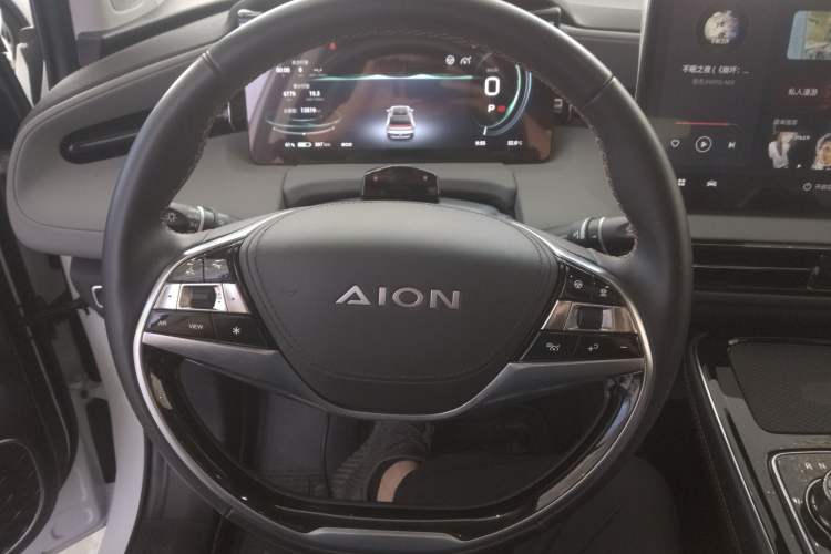 Used AION LX 2022 Plus 80 Smart Premium Edition Steering Wheel