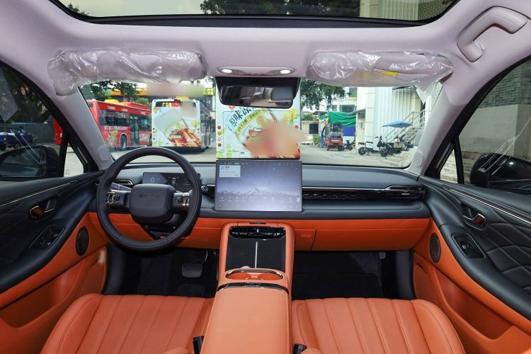 Used AION RT 2025 650 LiDAR Edition Interior 2