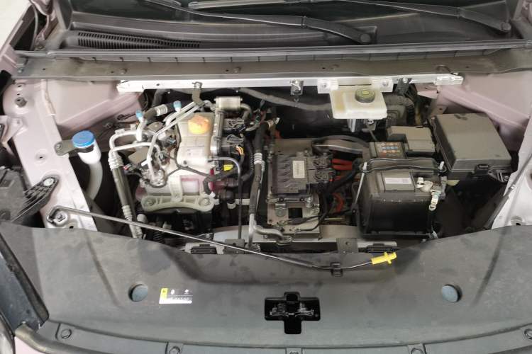 Used AION RT 2025 650 LiDAR Edition Engine Bay