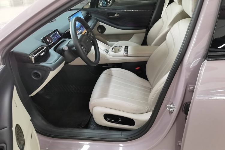 Used AION RT 2025 650 LiDAR Edition Left Front Seat