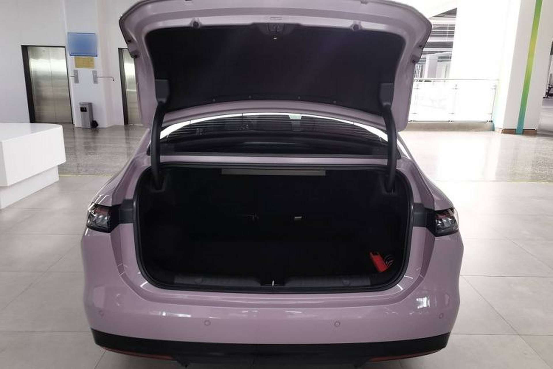 Used AION RT 2025 650 LiDAR Edition Trunk