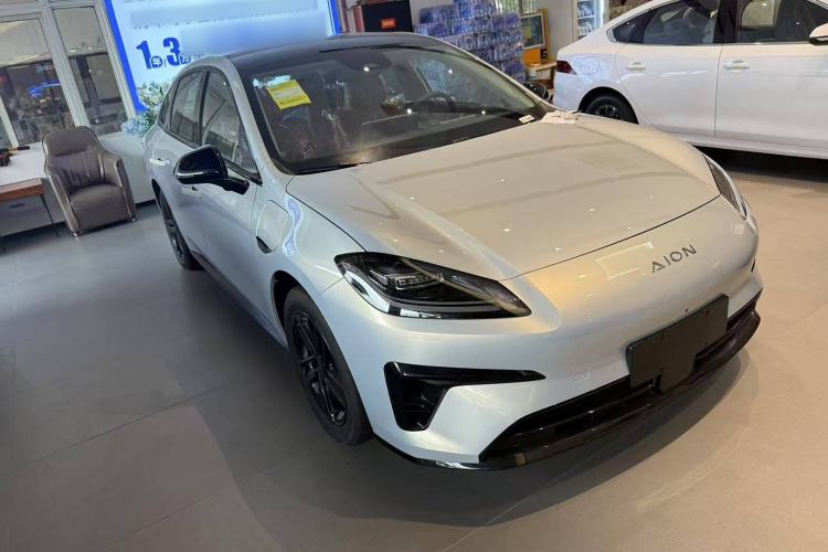 Used AION RT 2025 520 Smart Luxury Edition Exterior 2
