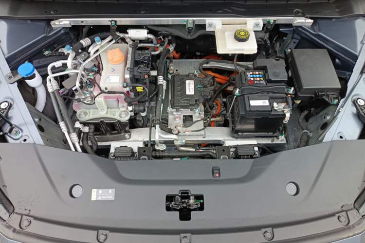 Used AION RT 2025 650 LiDAR Edition Engine Bay