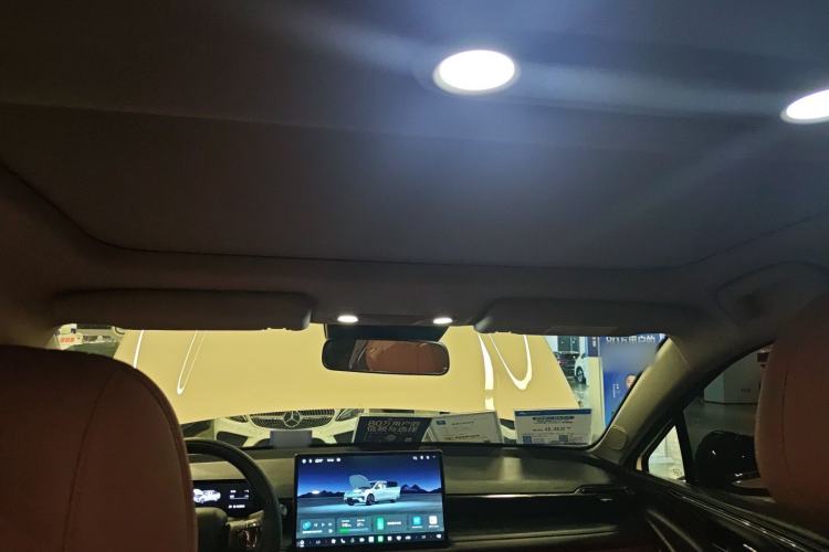 Used AION RT 2025 520 Smart Luxury Edition Headliner