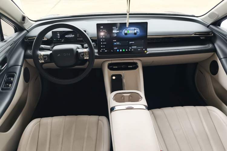 Used AION RT 2025 650 LiDAR Edition Center Console