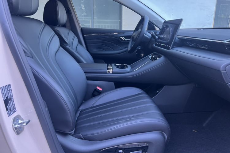 Used AION RT 2025 520 Smart Luxury Edition Interior 3