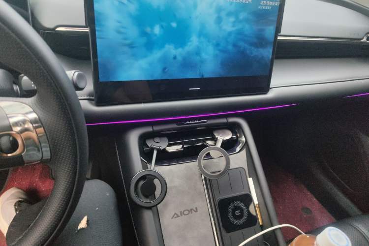 Used AION RT 2025 650 Zhijihao Edition Audio And AC Panel