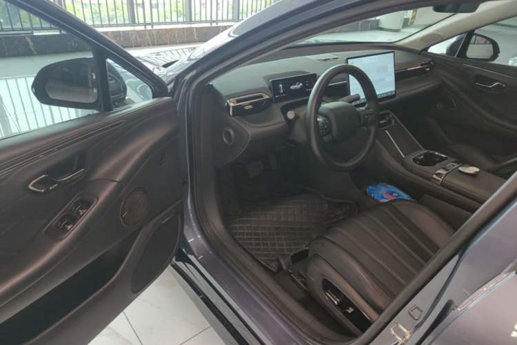 Used AION RT 2025 650 LiDAR Edition Driver Seat