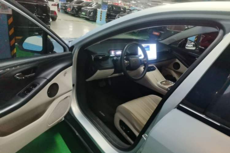 Used AION RT 2025 650 LiDAR Edition Driver Seat
