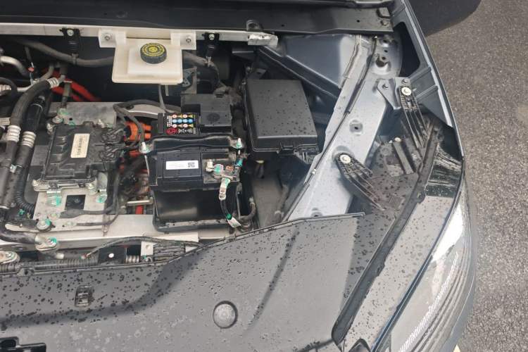 Used AION RT 2025 520 Smart Luxury Edition Engine Bay Left