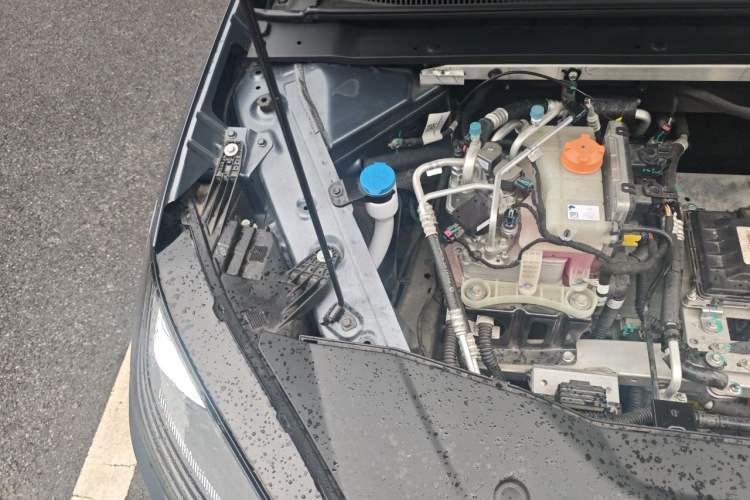Used AION RT 2025 520 Smart Luxury Edition Engine Bay Right