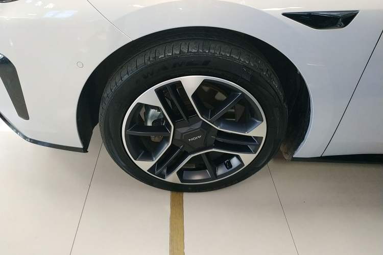 Used AION RT 2025 650 LiDAR Edition Exterior 7