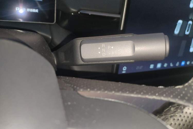 Used AION RT 2025 650 LiDAR Edition Gear Lever