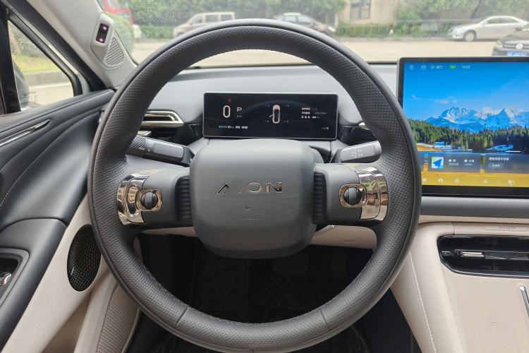 Used AION RT 2025 650 LiDAR Edition Interior 5