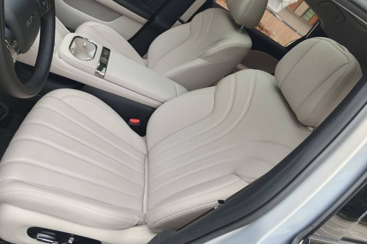 Used AION RT 2025 650 LiDAR Edition Interior 8