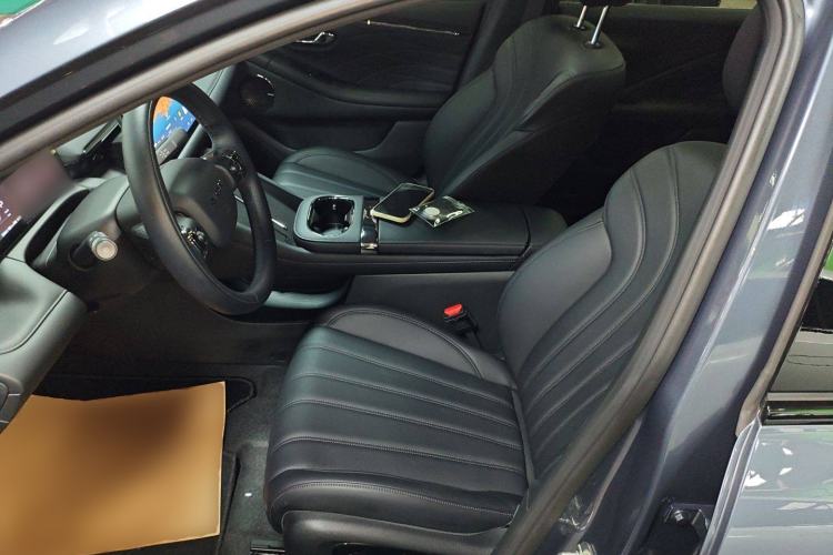 Used AION RT 2025 650 LiDAR Edition Left Front Seat