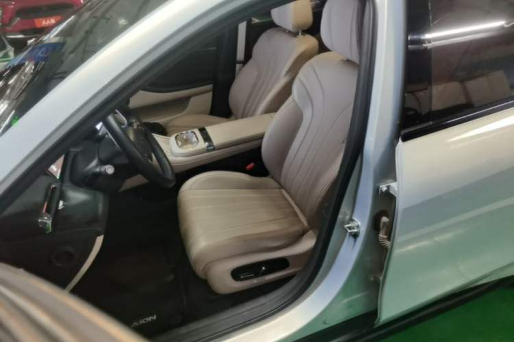 Used AION RT 2025 650 LiDAR Edition Left Front Seat