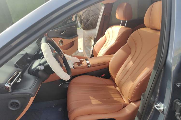 Used AION RT 2025 520 Smart Luxury Edition Left Front Seat