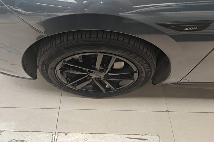 Used AION RT 2025 650 Zhijihao Edition Left Front Wheel Hub