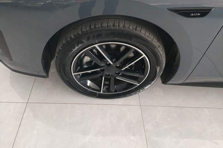 Used AION RT 2025 650 Zhijihao Edition Left Front Wheel Hub