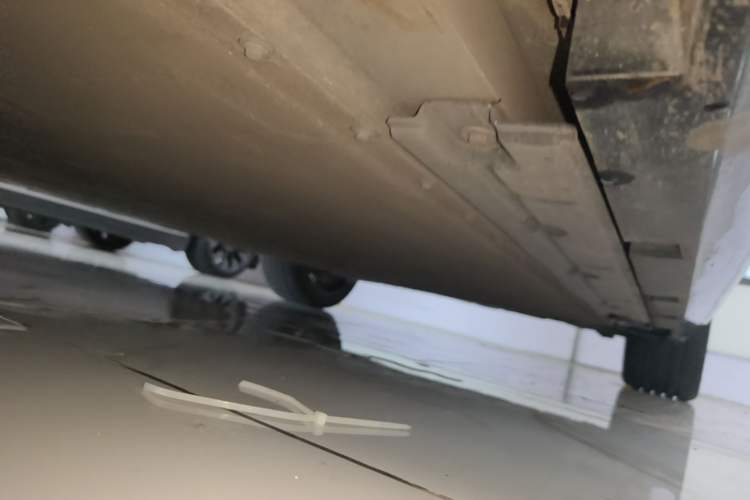 Used AION RT 2025 650 LiDAR Edition Left Side Sill