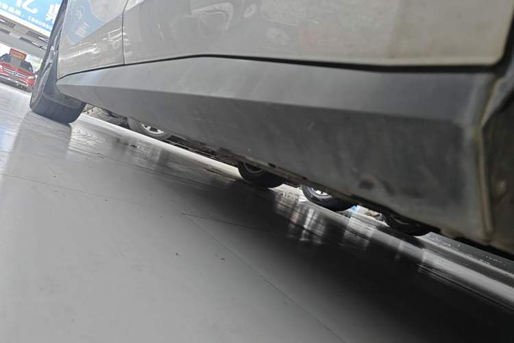 Used AION RT 2025 520 Smart Enjoy Edition Left Side Sill