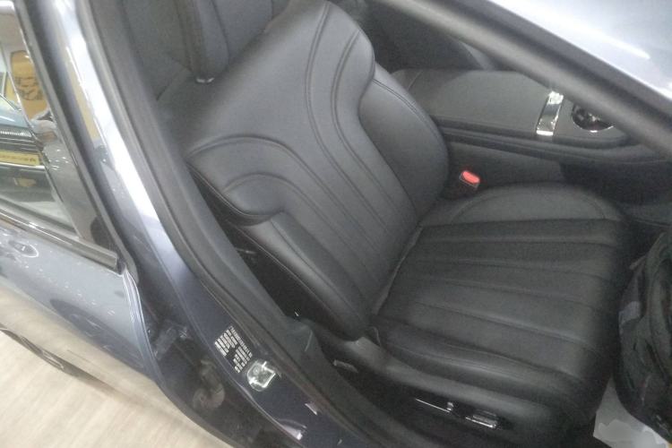 Used AION RT 2025 650 LiDAR Edition Right Front Seat