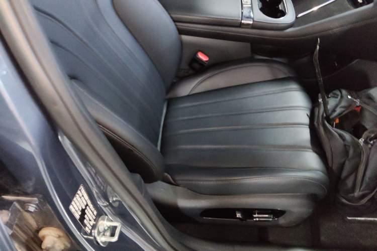 Used AION RT 2025 650 LiDAR Edition Right Front Seat