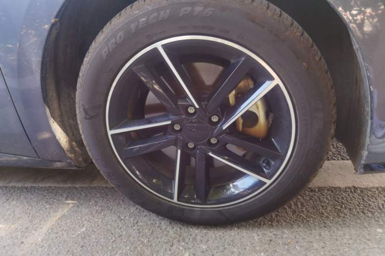 Used AION RT 2025 650 Zhijihao Edition Right Front Wheel Hub