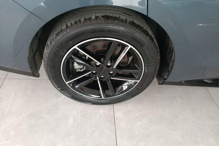 Used AION RT 2025 650 Zhijihao Edition Right Rear Wheel Hub