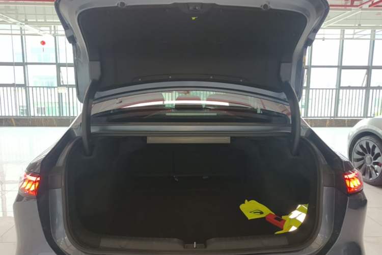 Used AION RT 2025 650 LiDAR Edition Trunk