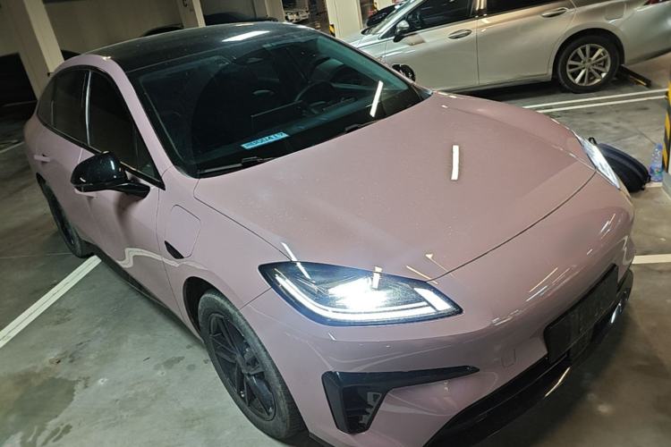 Used AION RT 2025 520 Smart Luxury Edition Front Right 45 Deg