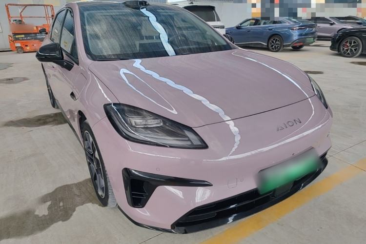 Used AION RT 2025 650 LiDAR Edition Front Right 45 Deg